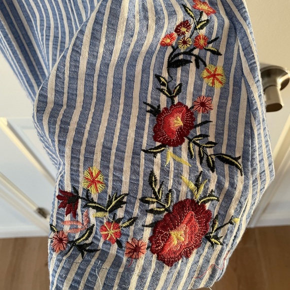 Blue and White Stripe Floral Romper - Picture 4 of 7